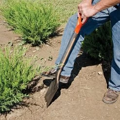 Leonard Classic Full-Strap Spade, D-Grip Handle -Beautiful Garden a13m 6 1