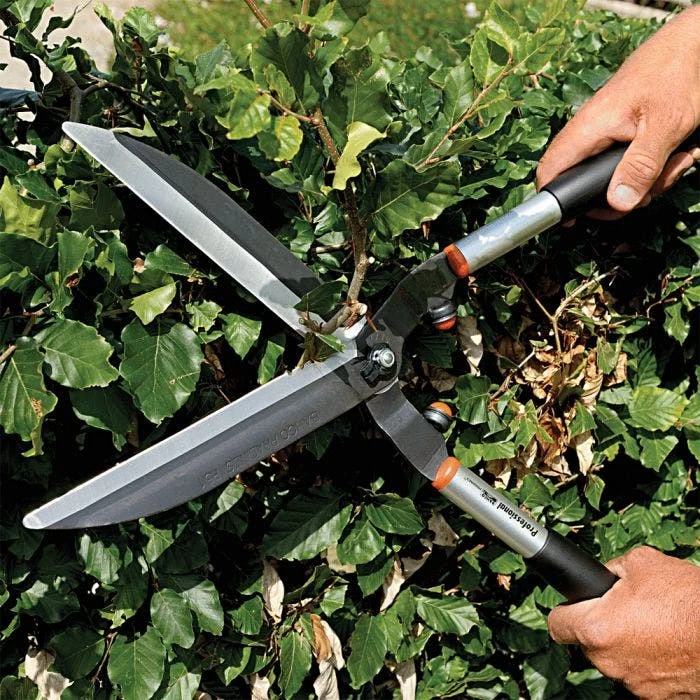 Bahco Pro Super Light 10-inch Blade Hedge Shears, 23-inch Overall Length 4 Bahco Pro Super Light 10-inch Blade Hedge Shears, 23-inch Overall Length - Image 4