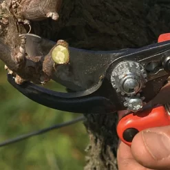 Bahco Professional Ergonomic Pruners, 0.75-inch Cutting Capacity -Beautiful Garden pxm2 5