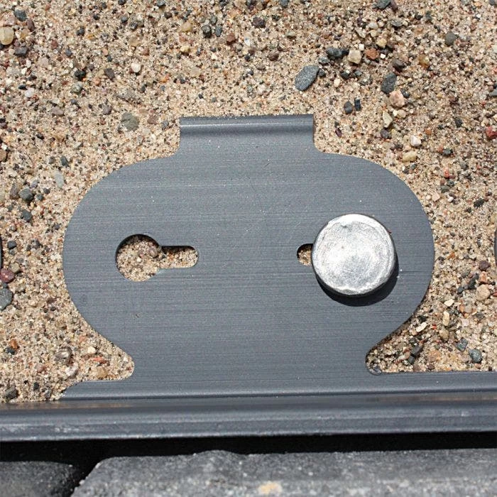 SRW Steel Landscaping Spikes 6 SRW Steel Landscaping Spikes - Image 6