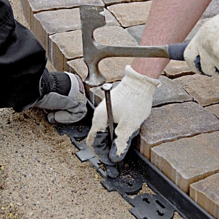 SRW Steel Landscaping Spikes 4 SRW Steel Landscaping Spikes - Image 4